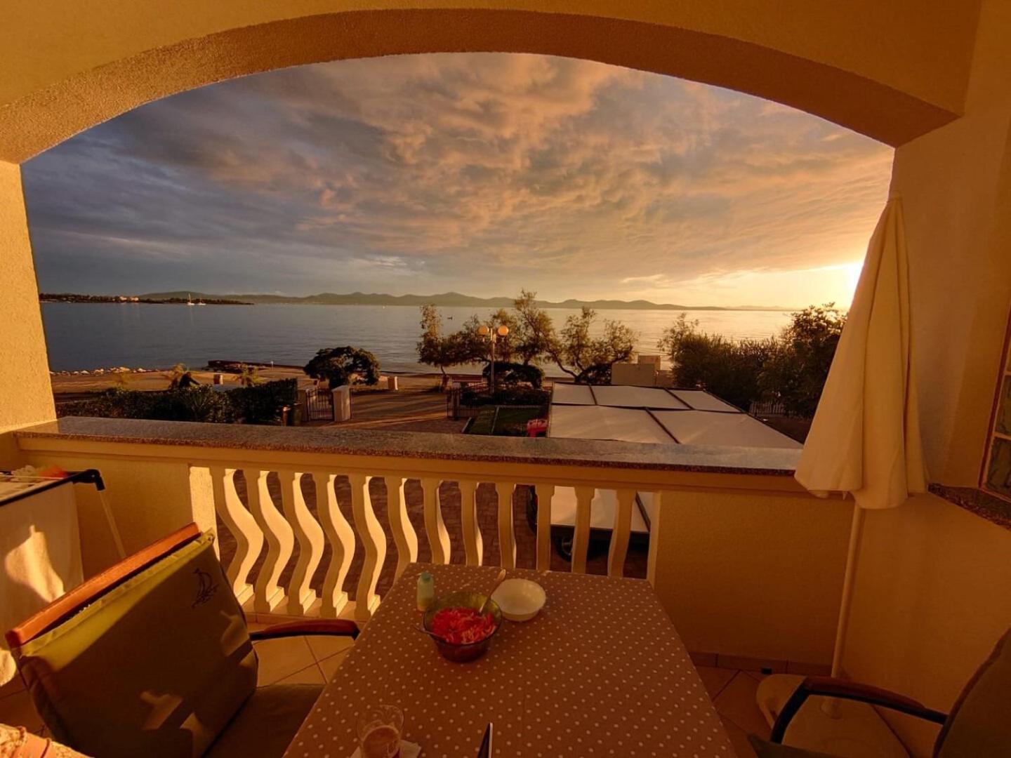 Apartments Petin Zadar Eksteriør bilde
